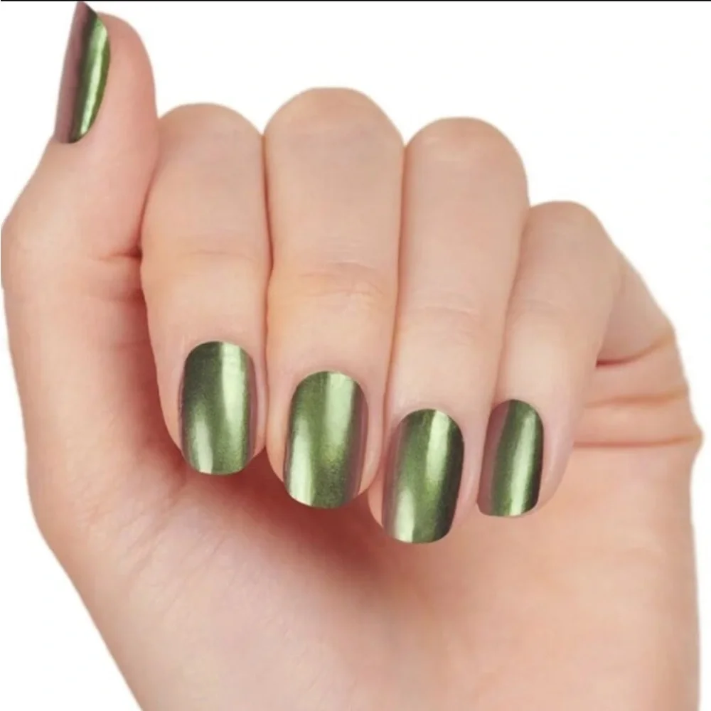 *Retired* Color Street: Viper-active | Green Metallic Duochrome Copper Fall - Picture 10 of 13